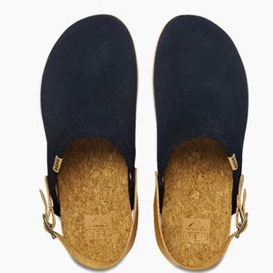 NWT Women's Slip-Ons
REEF CUSHION SAGE SUEDE